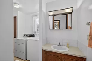 815 E Center St, Rochester, MN 55904 - Photo 11