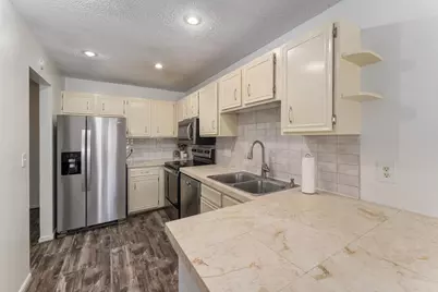 11911 71st Avenue N, Maple Grove, MN 55369 - Photo 9