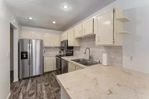 11911 71st Ave N, Maple Grove, MN 55369 - Photo 9