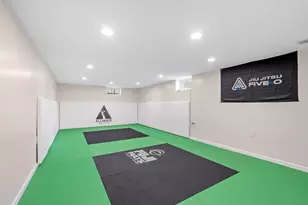 101 W 93rd St, Bloomington, MN 55420 - Photo 27