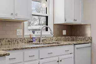 101 W 93rd St, Bloomington, MN 55420 - Photo 11