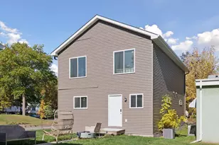 2084 E Reaney Ave, Saint Paul, MN 55119 - Photo 19