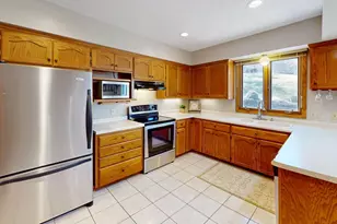 609 20th Ave SW, Rochester, MN 55902 - Photo 11