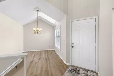 1217 Pond View Lane, White Bear Lake, MN 55110 - Photo 5