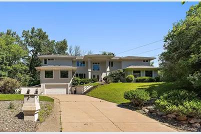 2935 Minnehaha Curve E, Minnetonka, MN 55391 - Photo 1