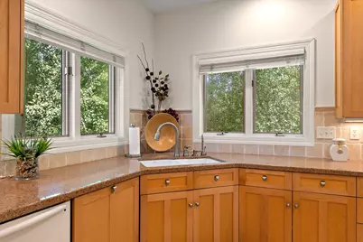 2935 Minnehaha Curve E, Minnetonka, MN 55391 - Photo 15
