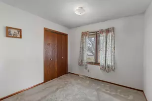 431 Skillman Ave E, Maplewood, MN 55117 - Photo 13