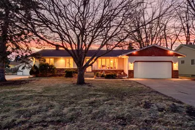 431 Skillman Avenue E, Maplewood, MN 55117 - Photo 1