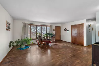 431 Skillman Avenue E, Maplewood, MN 55117 - Photo 5