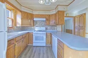 324 N Gilman Ave, Litchfield, MN 55355 - Photo 9