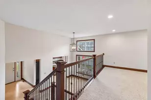 19440 Vine Ridge Rd, Shorewood, MN 55331 - Photo 15