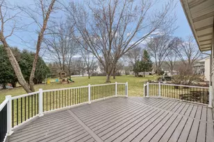 19440 Vine Ridge Rd, Shorewood, MN 55331 - Photo 45