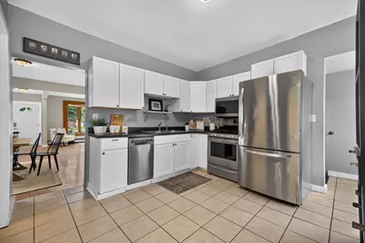1033 Armstrong Avenue, Saint Paul, MN 55102 - Photo 15