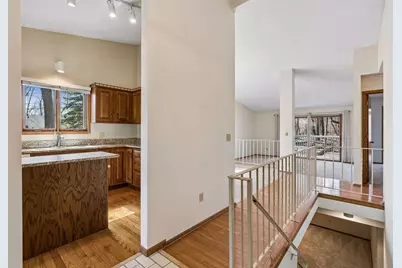 5301 Yorktown Lane N, Plymouth, MN 55442 - Photo 7