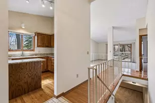 5301 Yorktown Ln N, Plymouth, MN 55442 - Photo 7