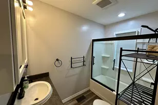 210 1/2 1st Ave NW, Isanti, MN 55040 - Photo 9