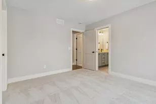 5821 Ashcroft Ave, Edina, MN 55424 - Photo 43