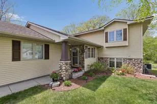 1021 Prairie Ridge Ln, Lester Prairie, MN 55354 - Photo 3
