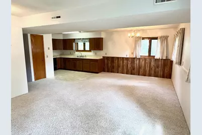 302 5th Street SE, Roseau, MN 56751 - Photo 11