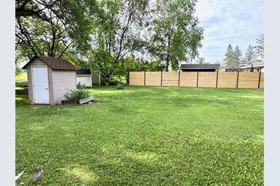 302 5th Street SE, Roseau, MN 56751 - Photo 17