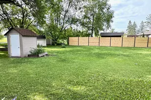 302 5th St SE, Roseau, MN 56751 - Photo 17