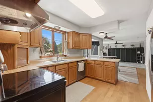 591 Spurline Cir, Hudson, WI 54016 - Photo 7