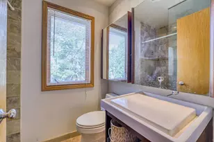 921 / 923 Dartmouth Pl SE, Minneapolis, MN 55414 - Photo 17