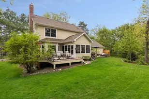 75 Wildridge Rd, Mahtomedi, MN 55115 - Photo 9