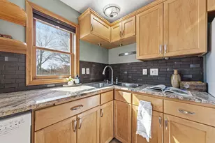 307 Walnut St, Saint Paul, MN 55102 - Photo 17