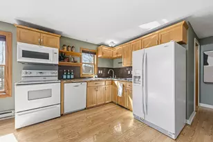 307 Walnut St, Saint Paul, MN 55102 - Photo 15