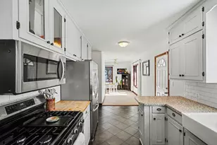 2016 Sherwood Ave, Saint Paul, MN 55119 - Photo 9