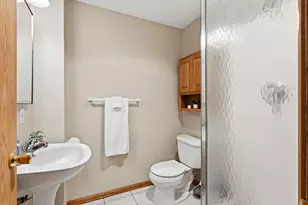 2227 Viola Heights Dr NE, Rochester, MN 55906 - Photo 39