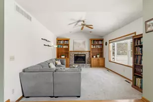 2227 Viola Heights Dr NE, Rochester, MN 55906 - Photo 17