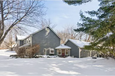 5221 Knob Hill Court, Minnetonka, MN 55345 - Photo 3