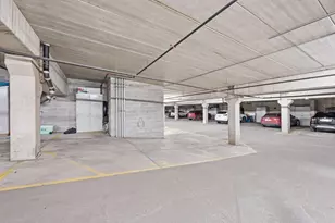 301 Oak Grove St, Minneapolis, MN 55403 - Photo 41