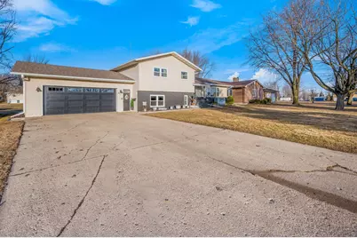 311 N Manyaska Street, Sherburn, MN 56171 - Photo 33