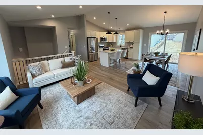 1635 Squirrel Way, New Richmond, WI 54017 - Photo 5