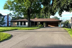 2196 S Shore Blvd, White Bear Lake, MN 55110 - Photo 1