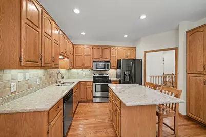12999 Garvin Brook Lane, Apple Valley, MN 55124 - Photo 5