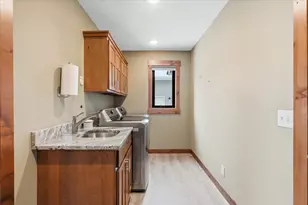 265 Vista Cir, River Falls, WI 54022 - Photo 27