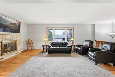 4835 Lakeview Drive, Shoreview, MN 55126 - Photo 7