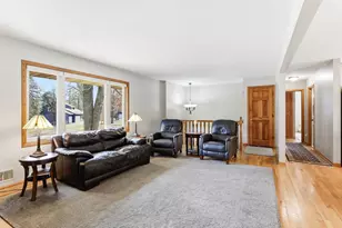 4835 Lakeview Dr, Shoreview, MN 55126 - Photo 9