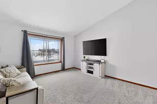 831 20 Ave SE, Pine Island, MN 55963 - Photo 9