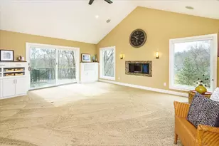 648 Welland Ct, Eagan, MN 55123 - Photo 19