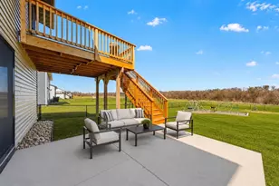 1051 3rd St, Wanamingo, MN 55983 - Photo 19