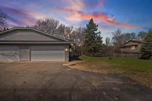 7521 Xerxes Ave N, Brooklyn Park, MN 55444 - Photo 3