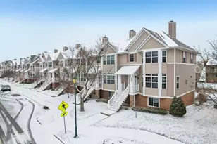 2821 Arona St, Roseville, MN 55113 - Photo 3