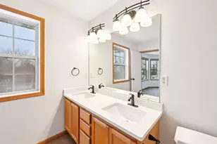 2821 Arona St, Roseville, MN 55113 - Photo 35