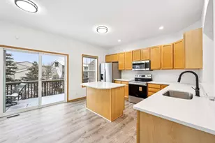 2821 Arona St, Roseville, MN 55113 - Photo 15