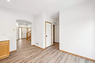 2821 Arona St, Roseville, MN 55113 - Photo 17